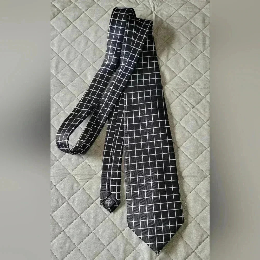Joesph and Feiss silk tie